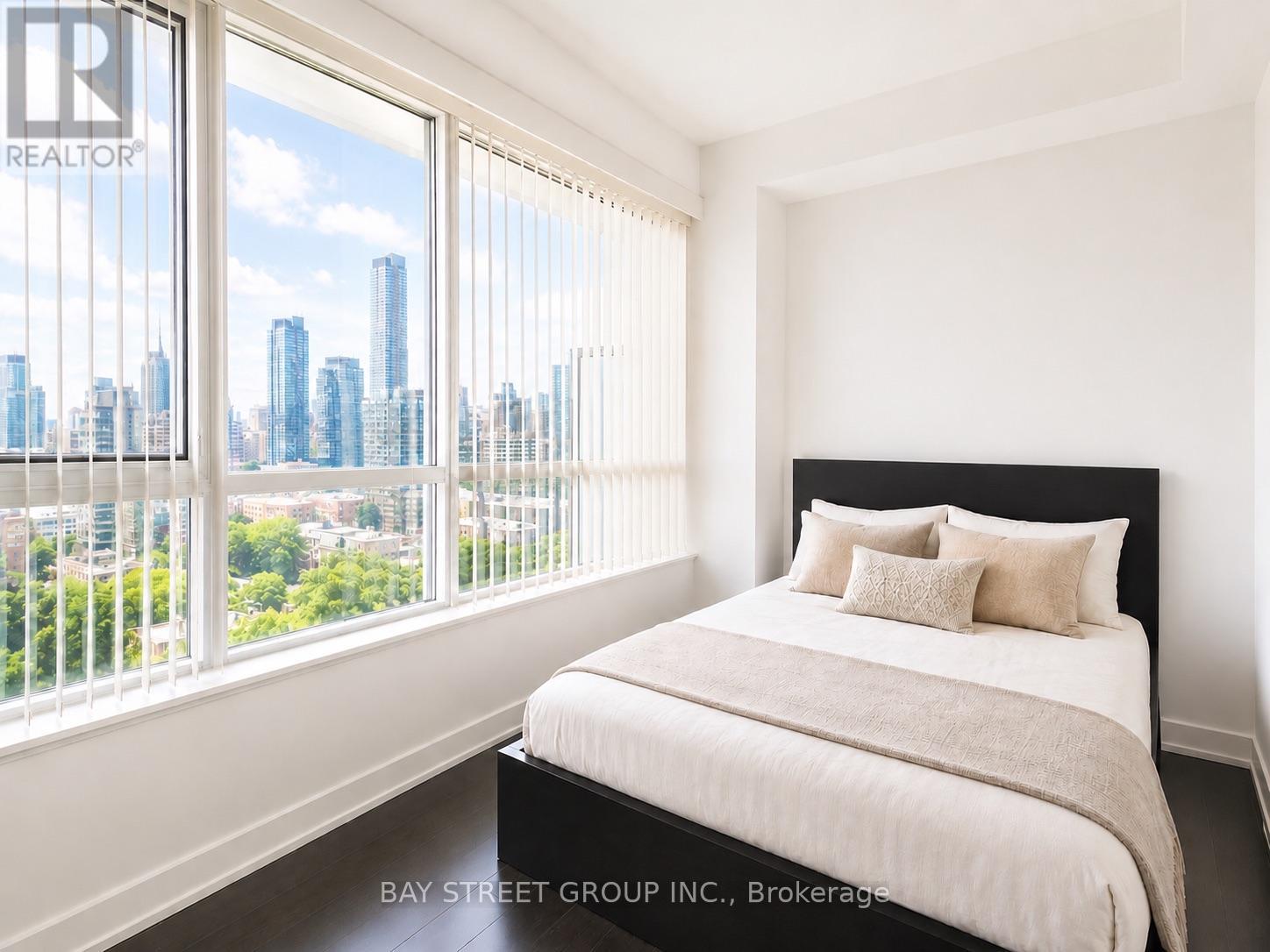 1607 - 181 Huron Street, Toronto, Ontario  M5T 0C1 - Photo 4 - C13551556