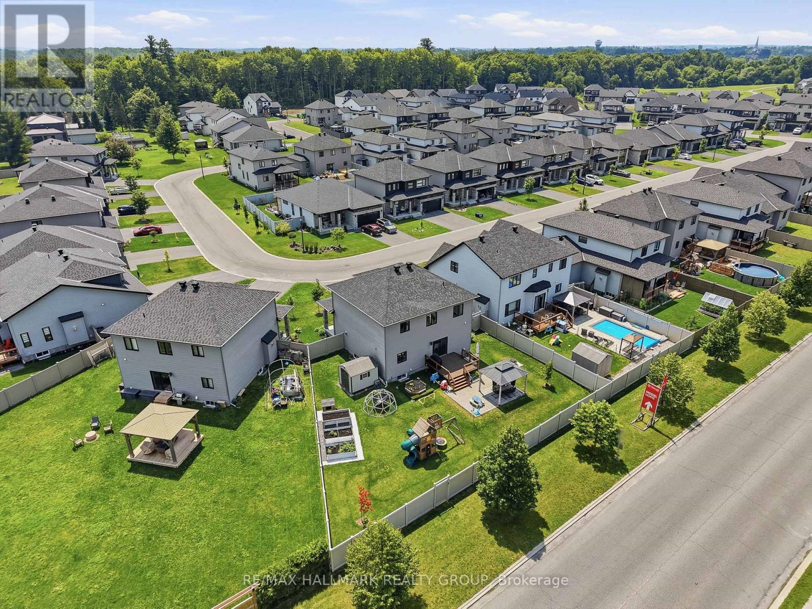 1212 Avignon Street, Russell, Ontario  K0A 1W0 - Photo 4 - X13054520