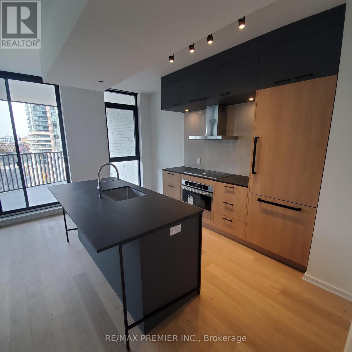 710 - 41 Dovercourt Road, Toronto, Ontario M6J 3C2 - Photo 3 - C13553024