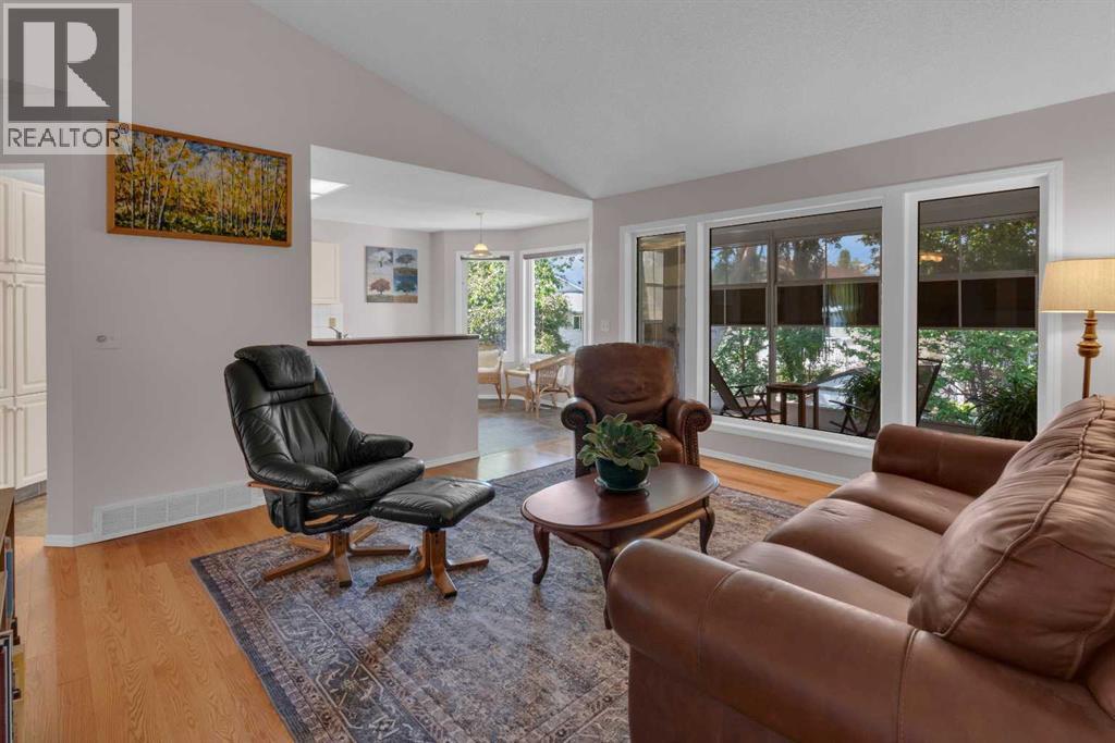 80 Scanlon Green NW, Calgary, Alberta  T3L 1N6 - Photo 9 - A2327773