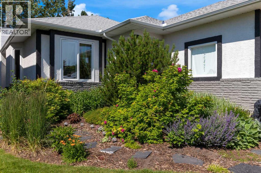 80 Scanlon Green NW, Calgary, Alberta  T3L 1N6 - Photo 3 - A2327773