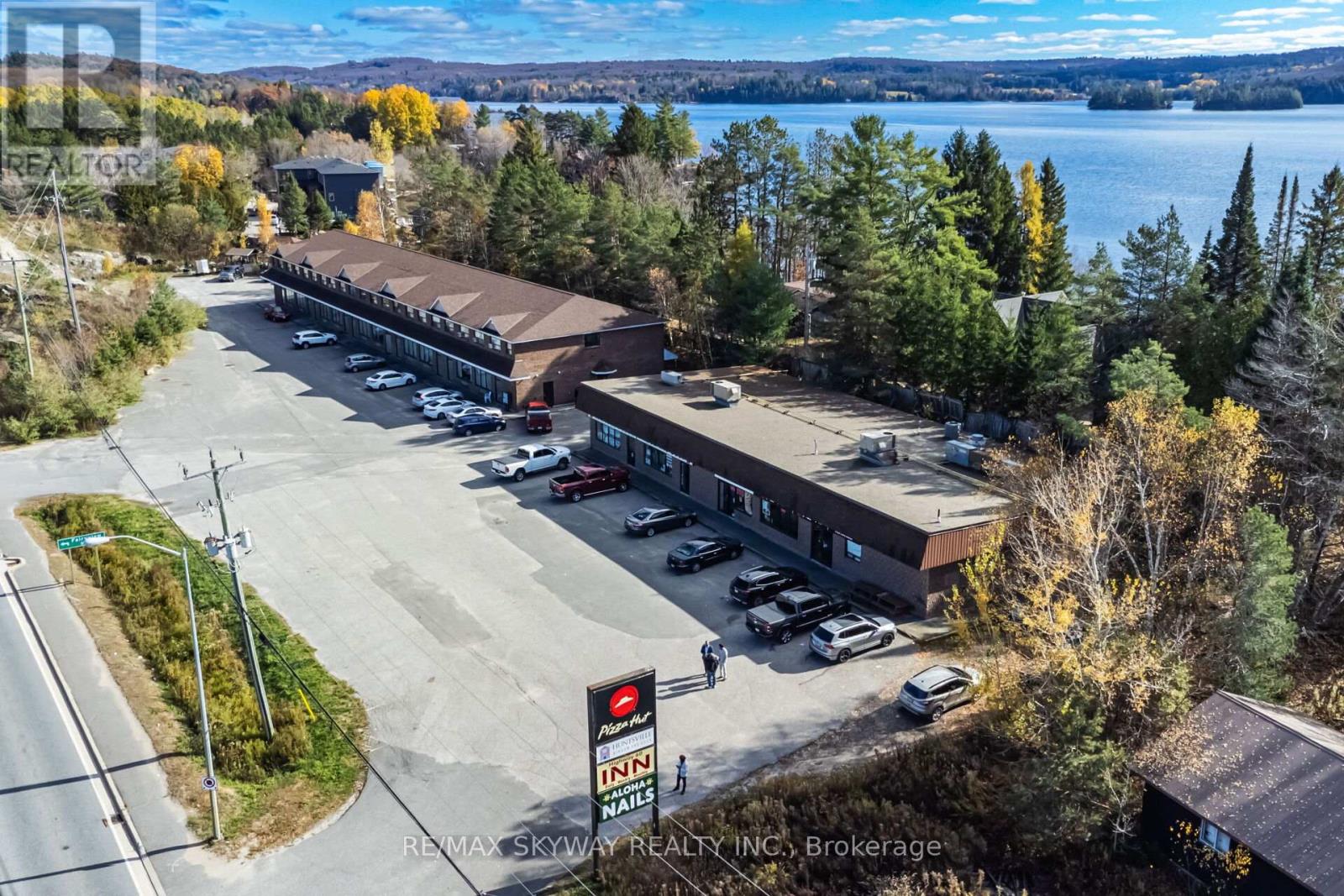 233 Highway 60, Huntsville, Ontario  P1H 1C2 - Photo 4 - X13553018