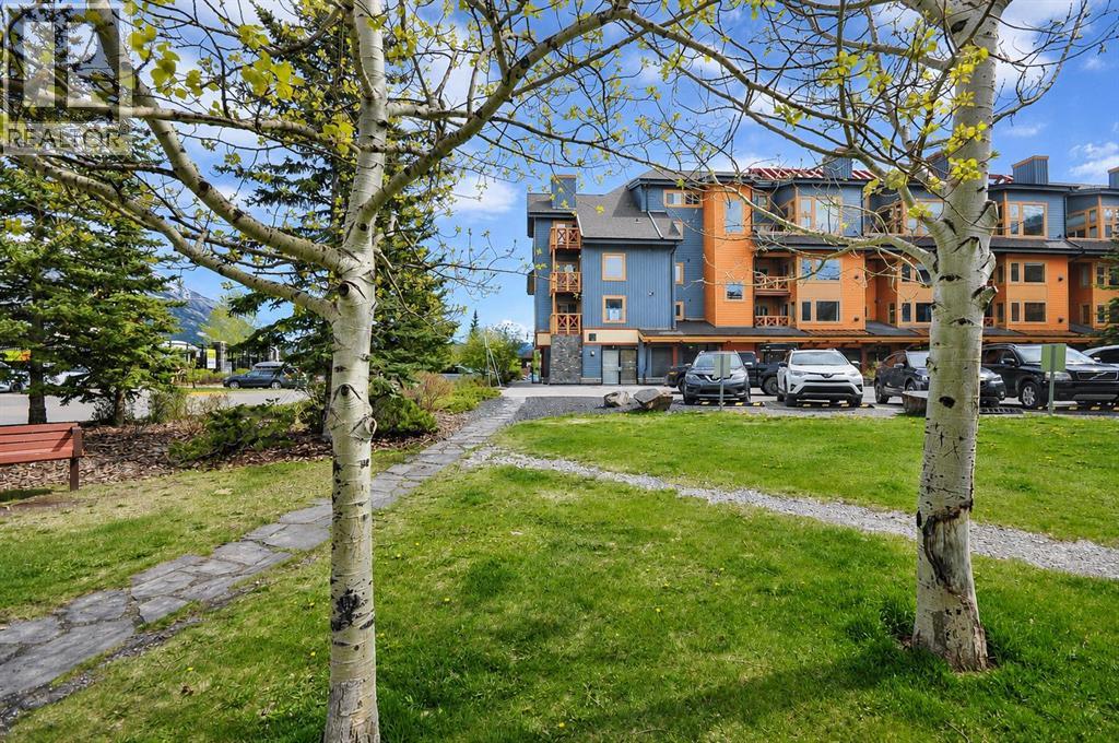 206c, 1120 Railway Avenue, Canmore, Alberta  T1W 1P4 - Photo 3 - A2298628