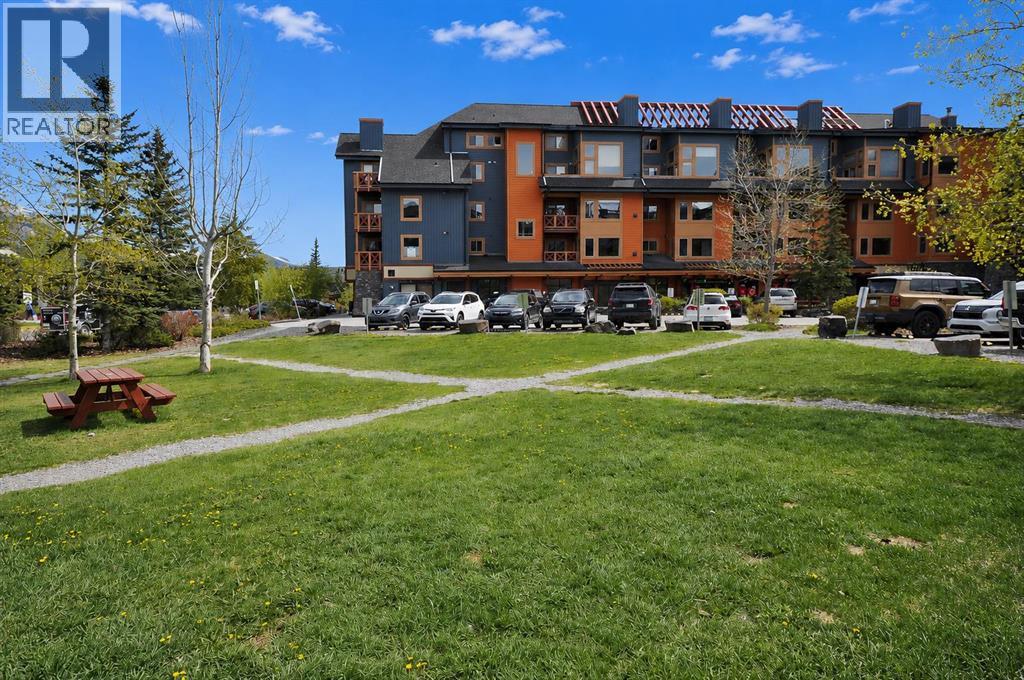 206c, 1120 Railway Avenue, Canmore, Alberta  T1W 1P4 - Photo 33 - A2298628