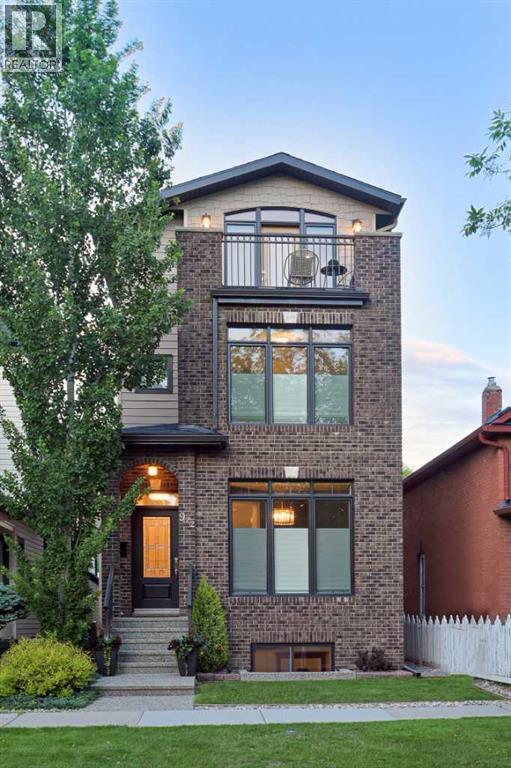 922 5 Street NW, Calgary, Alberta  T2N 1R2 - Photo 1 - A2318295
