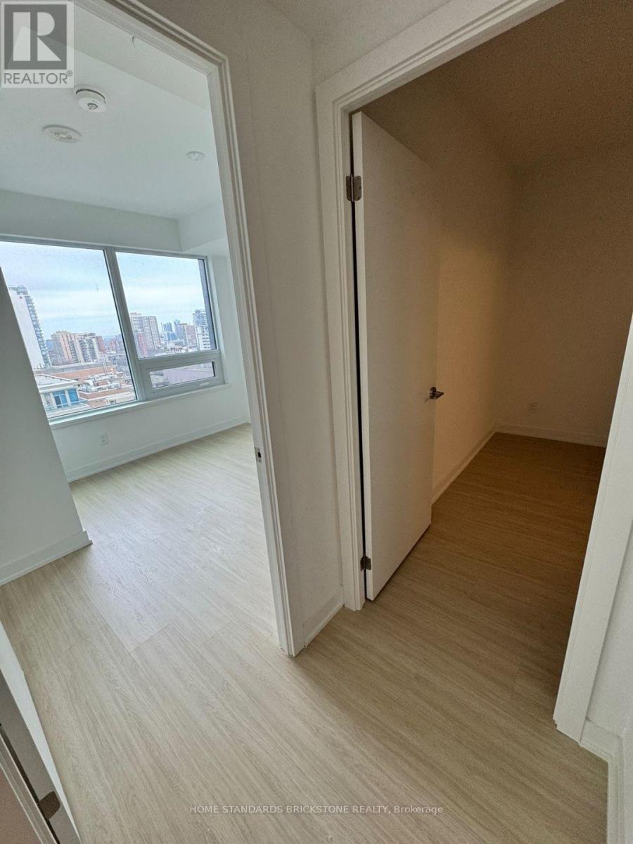 1911 - 8 Wellesley Street W, Toronto, Ontario  M4Y 0J5 - Photo 17 - C13544330