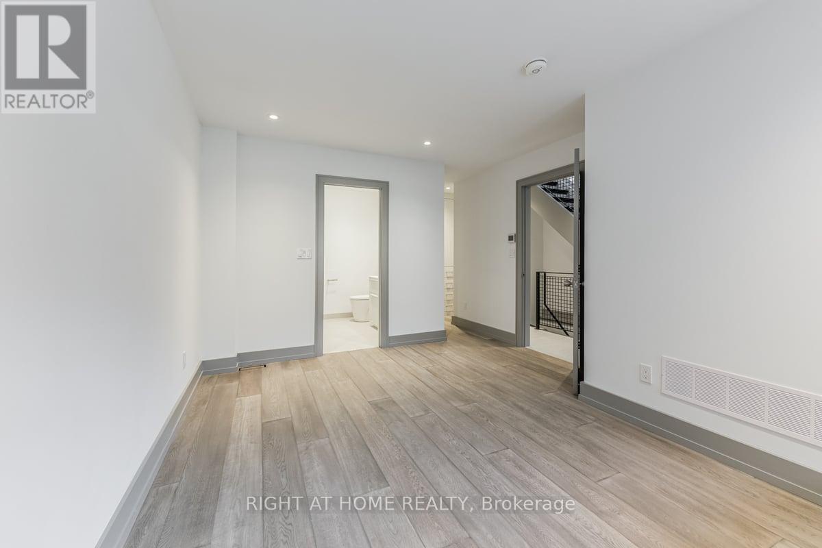 Laneway Suite - 60 Winchester Street, Toronto, Ontario  M4X 1A9 - Photo 27 - C13552970
