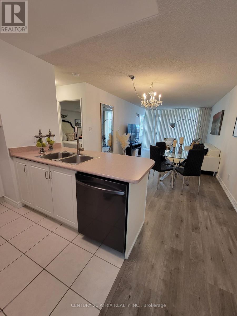 1801 - 156 Enfield Place, Mississauga, Ontario  L5B 4L8 - Photo 7 - W13548620