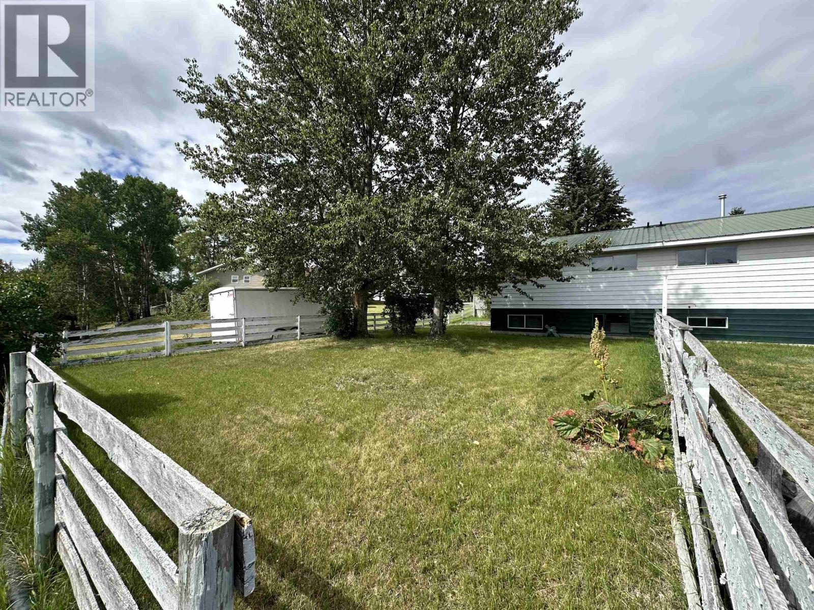 459 Evergreen Crescent, 100 Mile House, British Columbia  V0K 2E0 - Photo 10 - R3145314