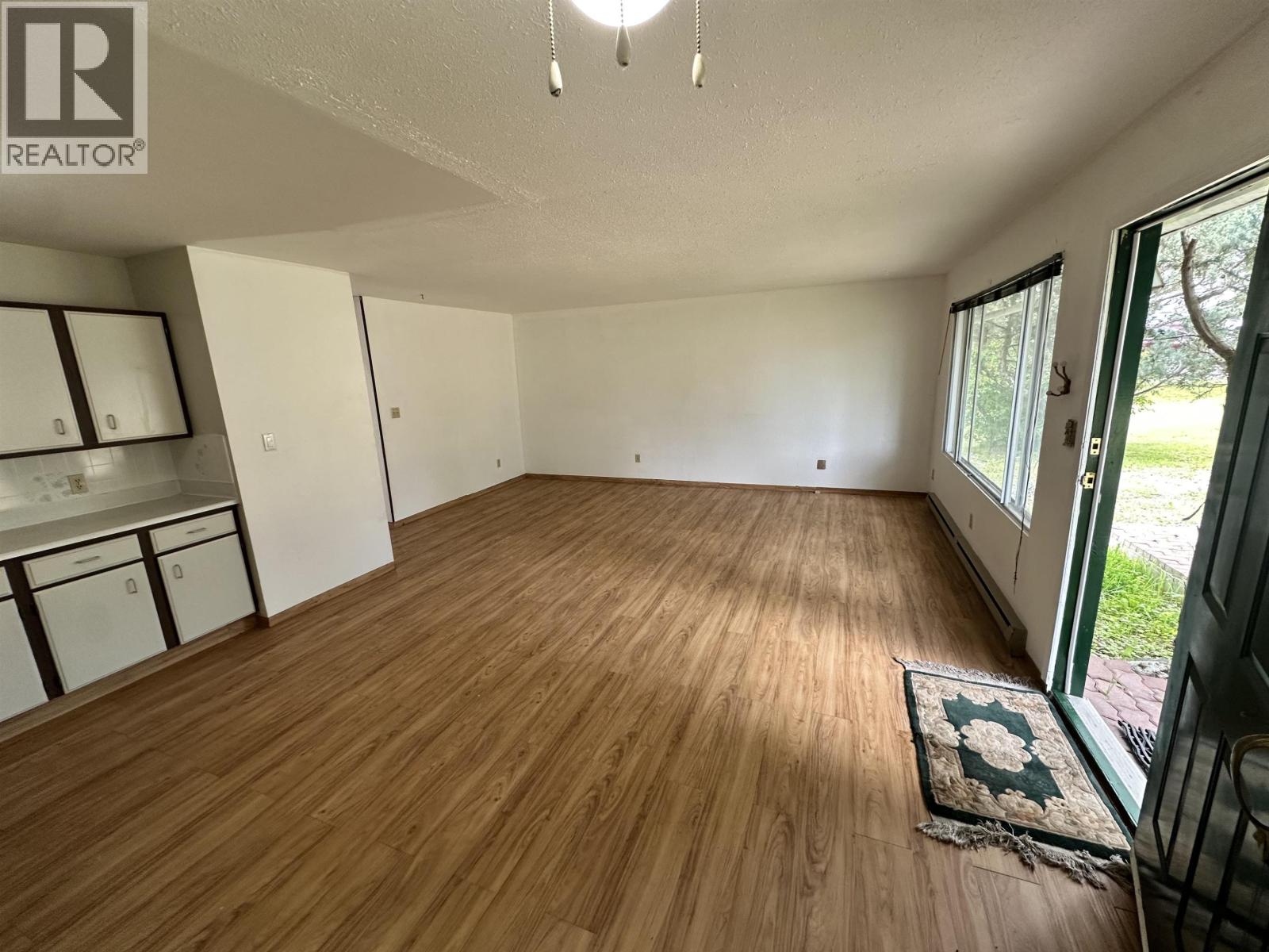 459 Evergreen Crescent, 100 Mile House, British Columbia  V0K 2E0 - Photo 19 - R3145314