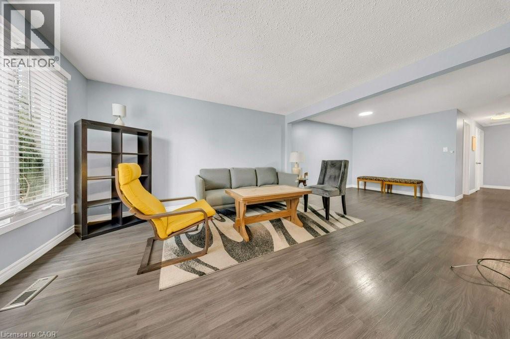 959 Langs Circle, Cambridge, Ontario  N3H 5E6 - Photo 4 - 40847334