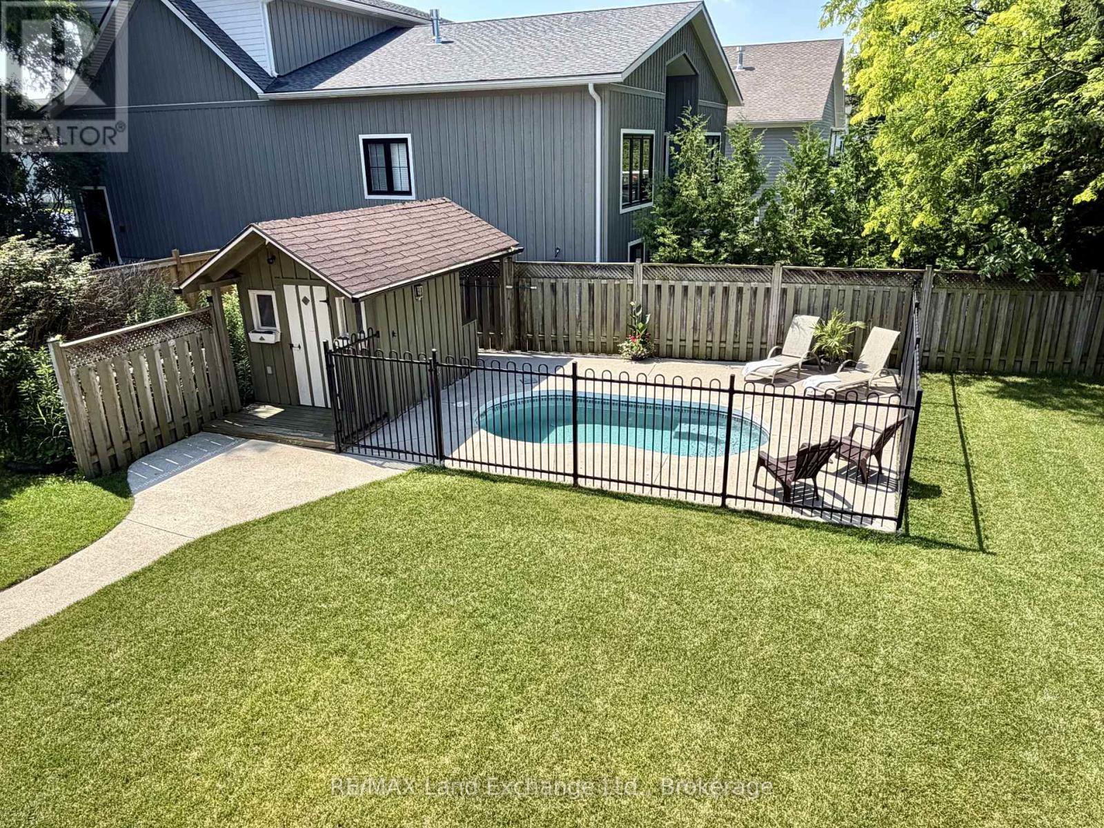 375 Lansdowne Street, Saugeen Shores, Ontario  N0H 2L0 - Photo 2 - X13020264