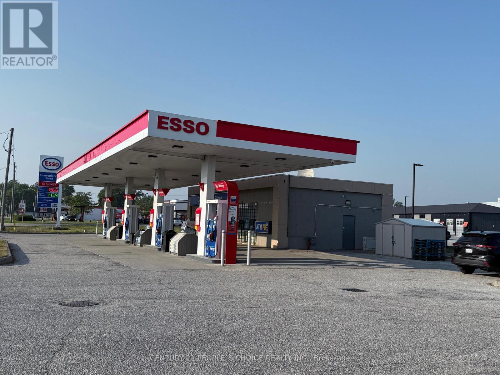 5300 Walker Road, Windsor, Ontario  N0R 1L0 - Photo 1 - X13553064