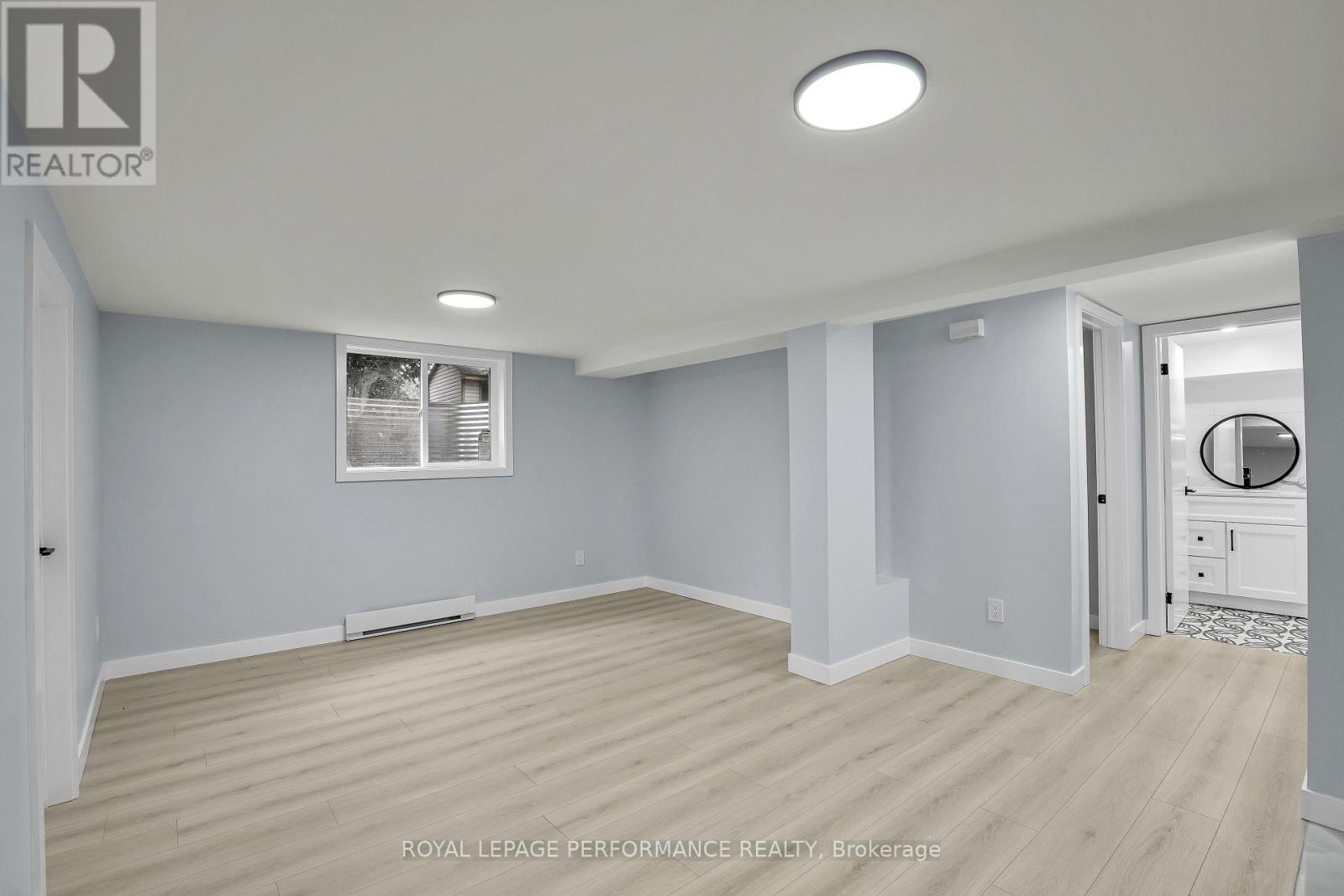 Unit B ( Basement) - 934 Smyth Road, Ottawa, Ontario  K1G 1P6 - Photo 10 - X13518330