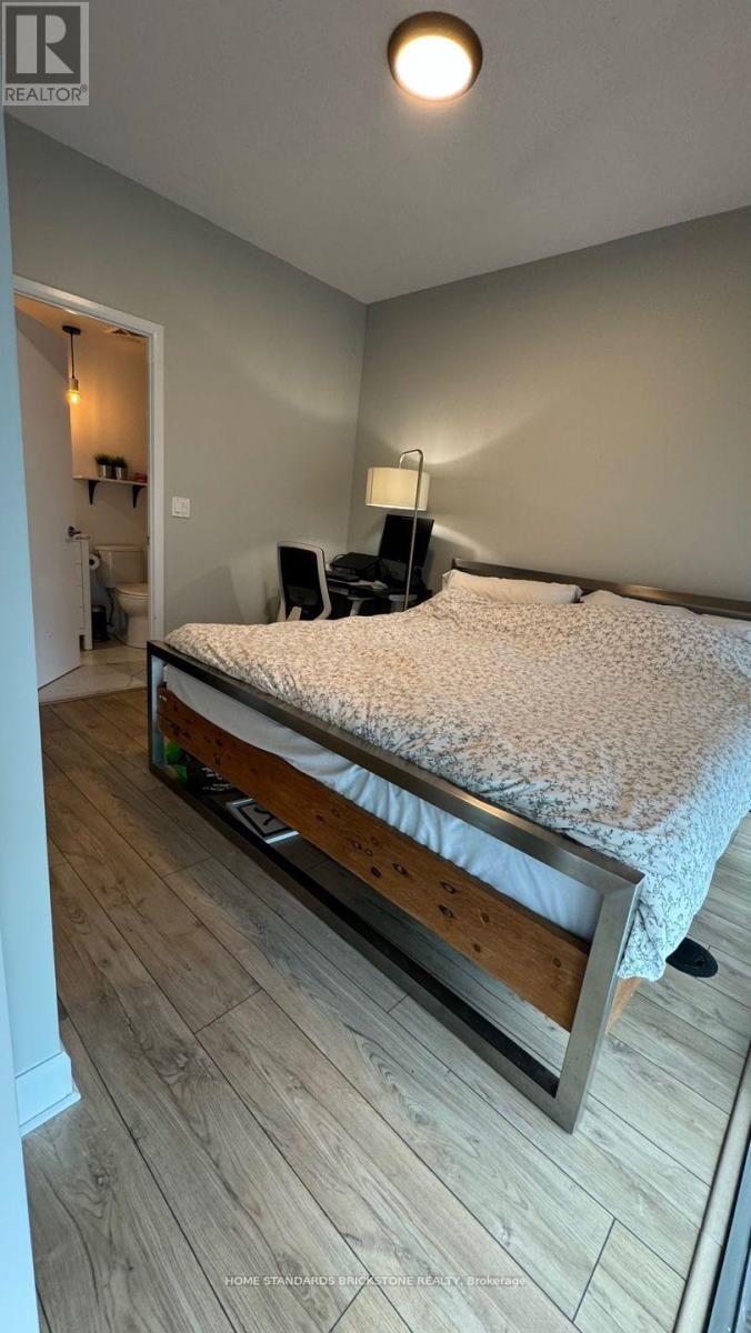 1708 - 832 Bay Street, Toronto, Ontario  M5S 1Z6 - Photo 18 - C13530178