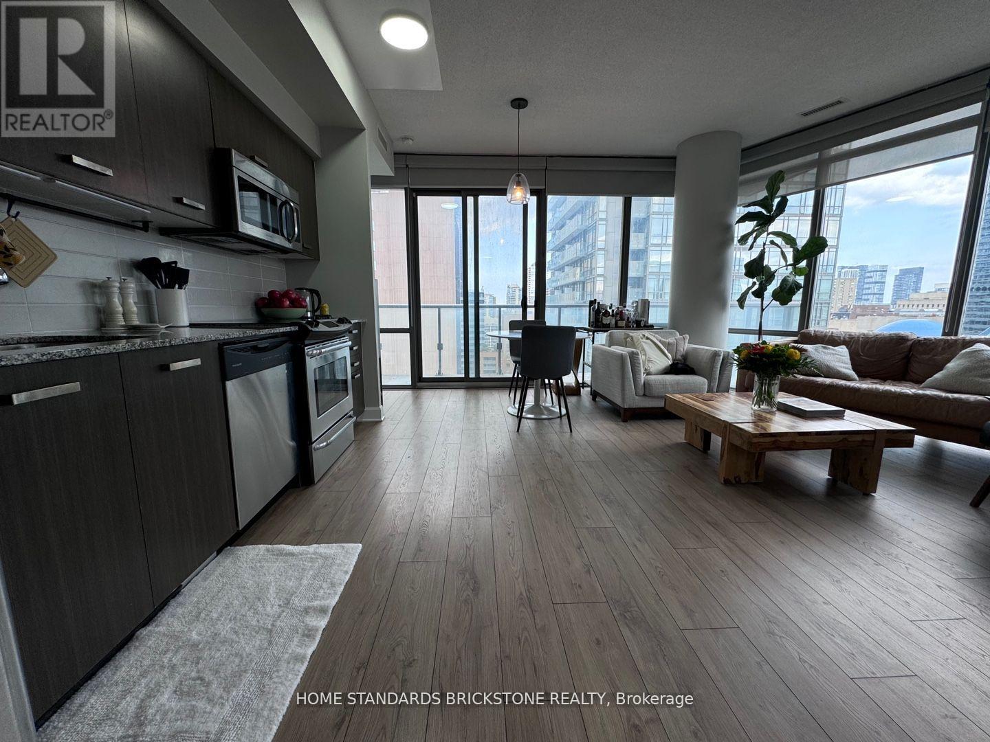 1708 - 832 Bay Street, Toronto, Ontario  M5S 1Z6 - Photo 3 - C13530178