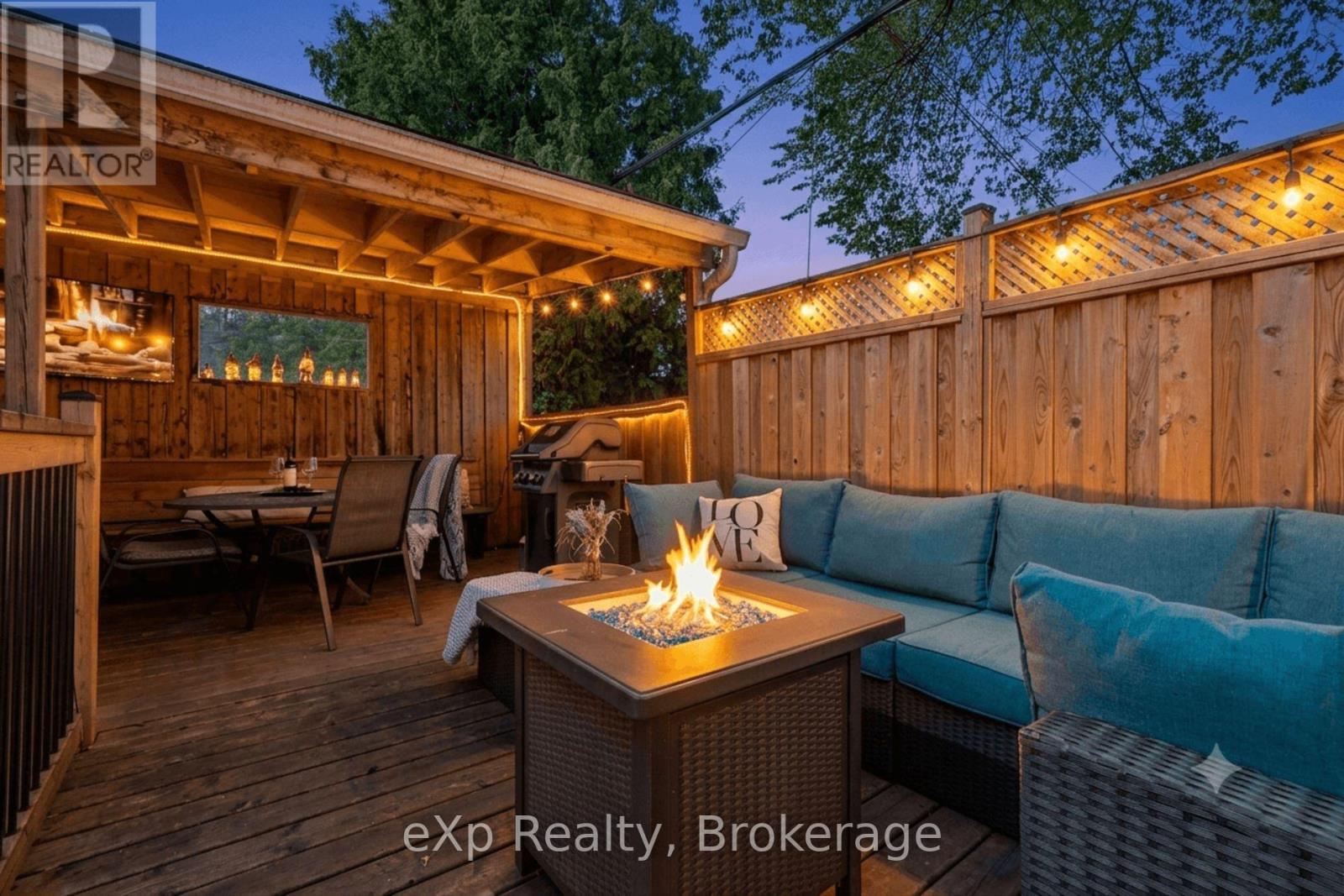 313 Bartlett Avenue N, Toronto, Ontario  M6H 3G8 - Photo 44 - W13539904