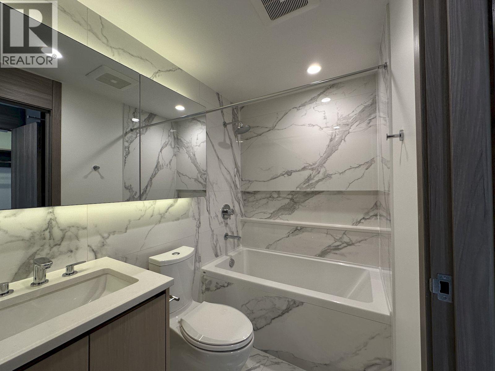24f 4890 Lougheed Highway, Burnaby, British Columbia  V5C 0N2 - Photo 3 - R3145316