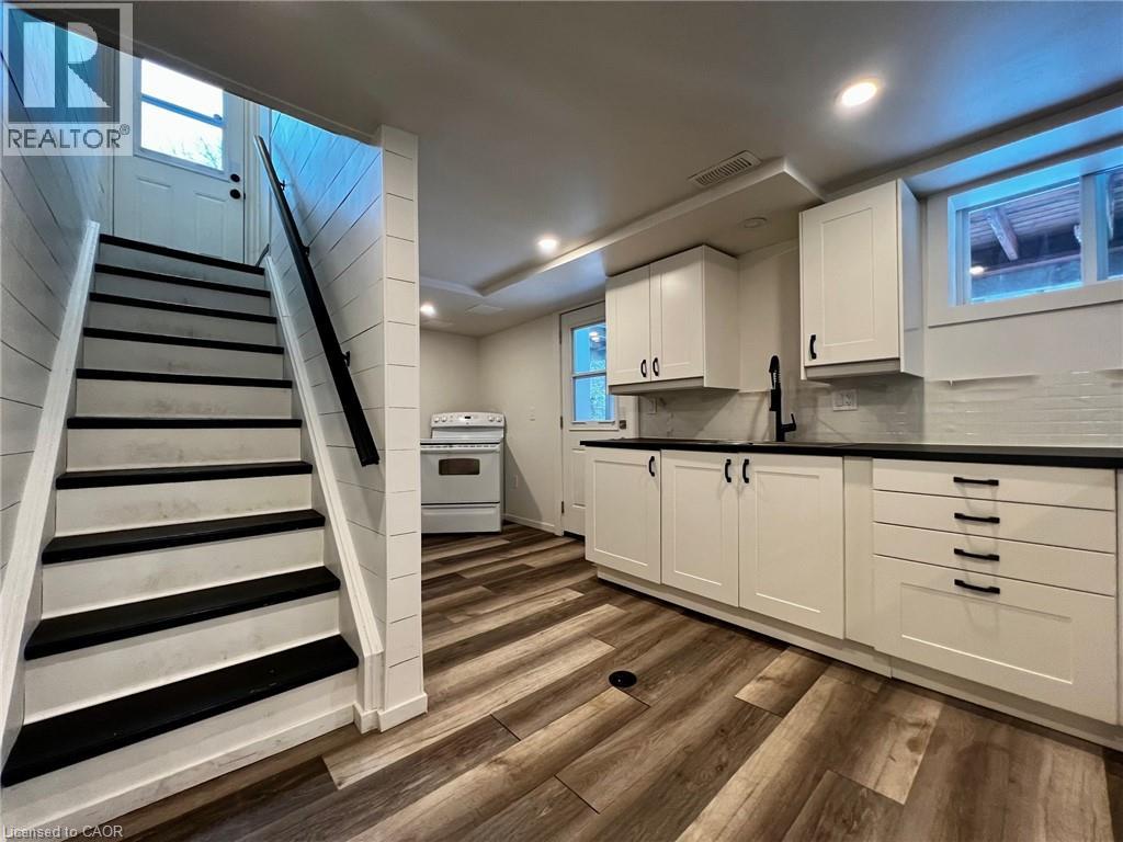 351 BRIARHILL Avenue Unit# LOWER - Photo 4