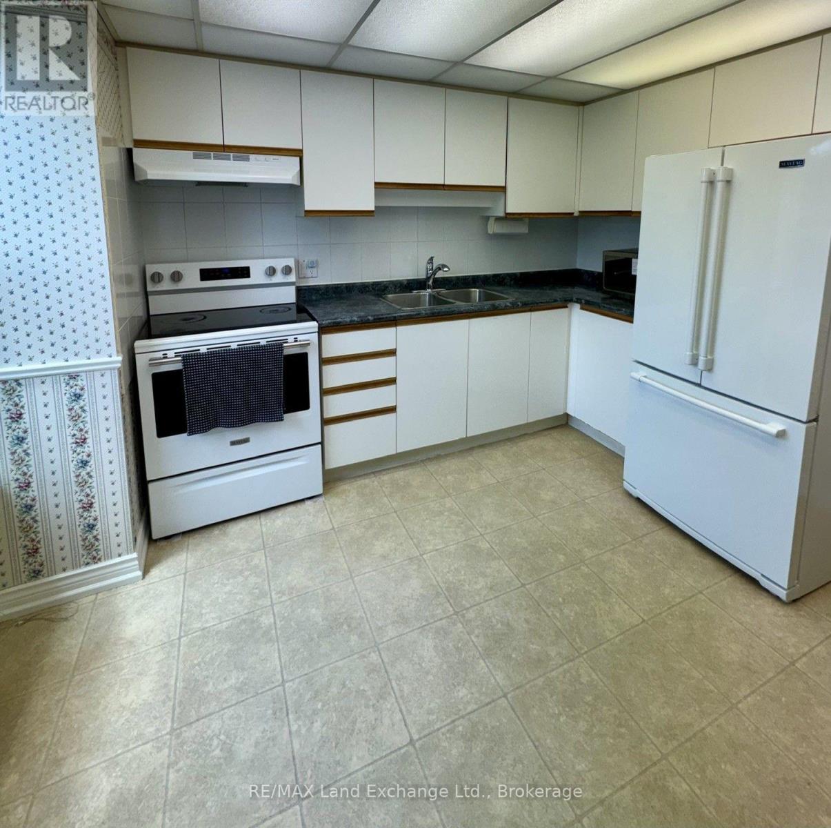 31 - 31 Philip Place, Kincardine, Ontario  N2Z 2E7 - Photo 6 - X13536170
