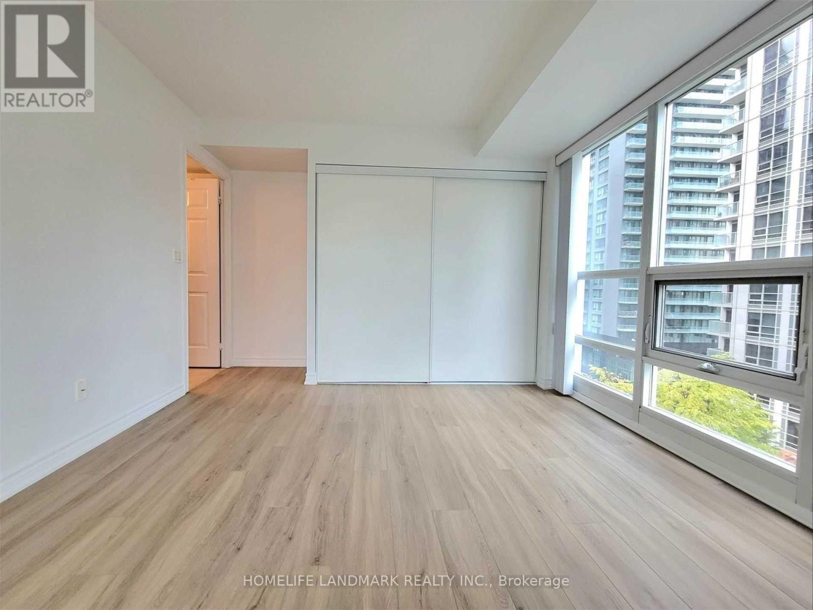402 - 761 Bay Street, Toronto, Ontario  M5G 2R2 - Photo 13 - C13553200