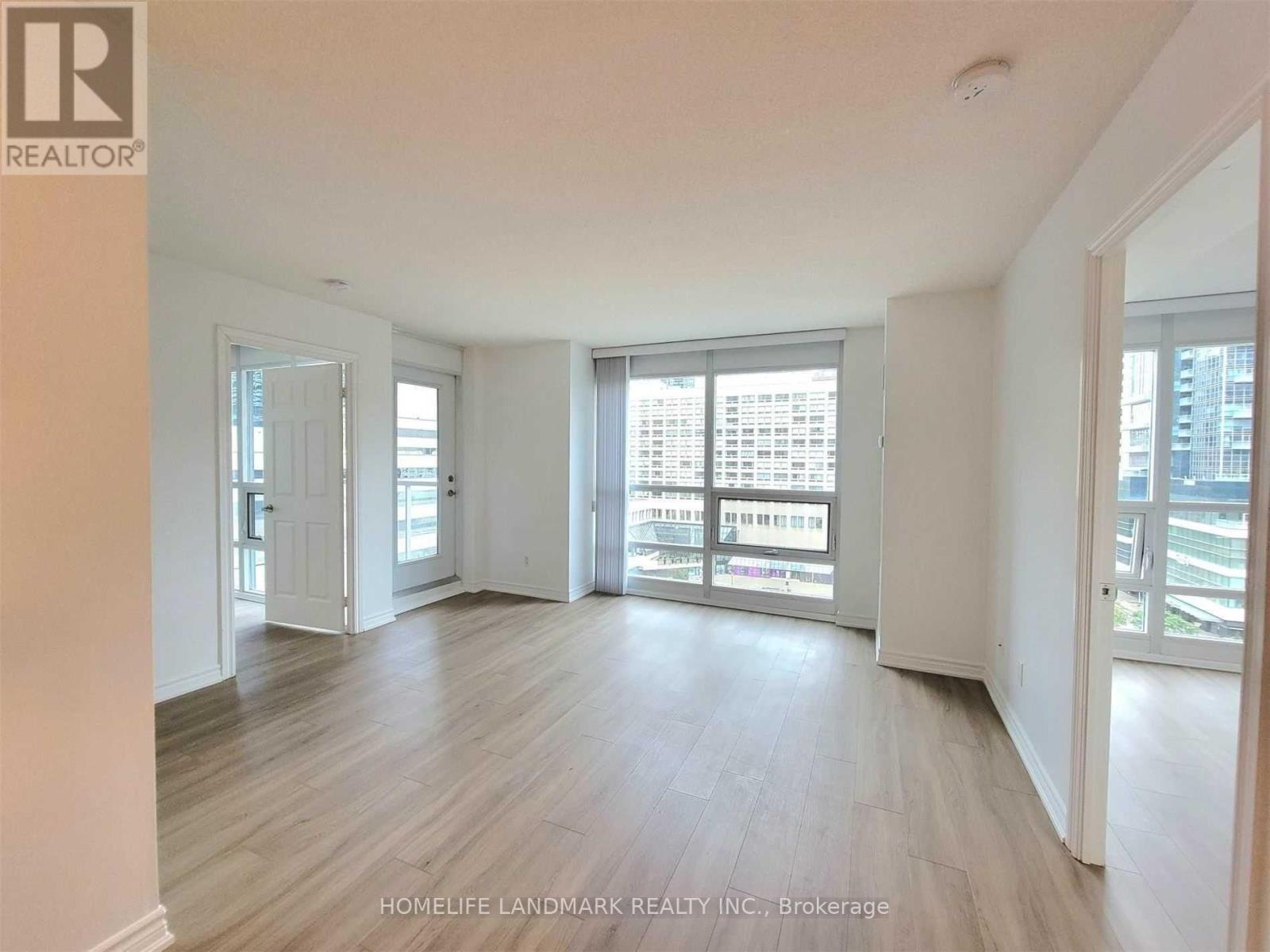 402 - 761 Bay Street, Toronto, Ontario  M5G 2R2 - Photo 6 - C13553200
