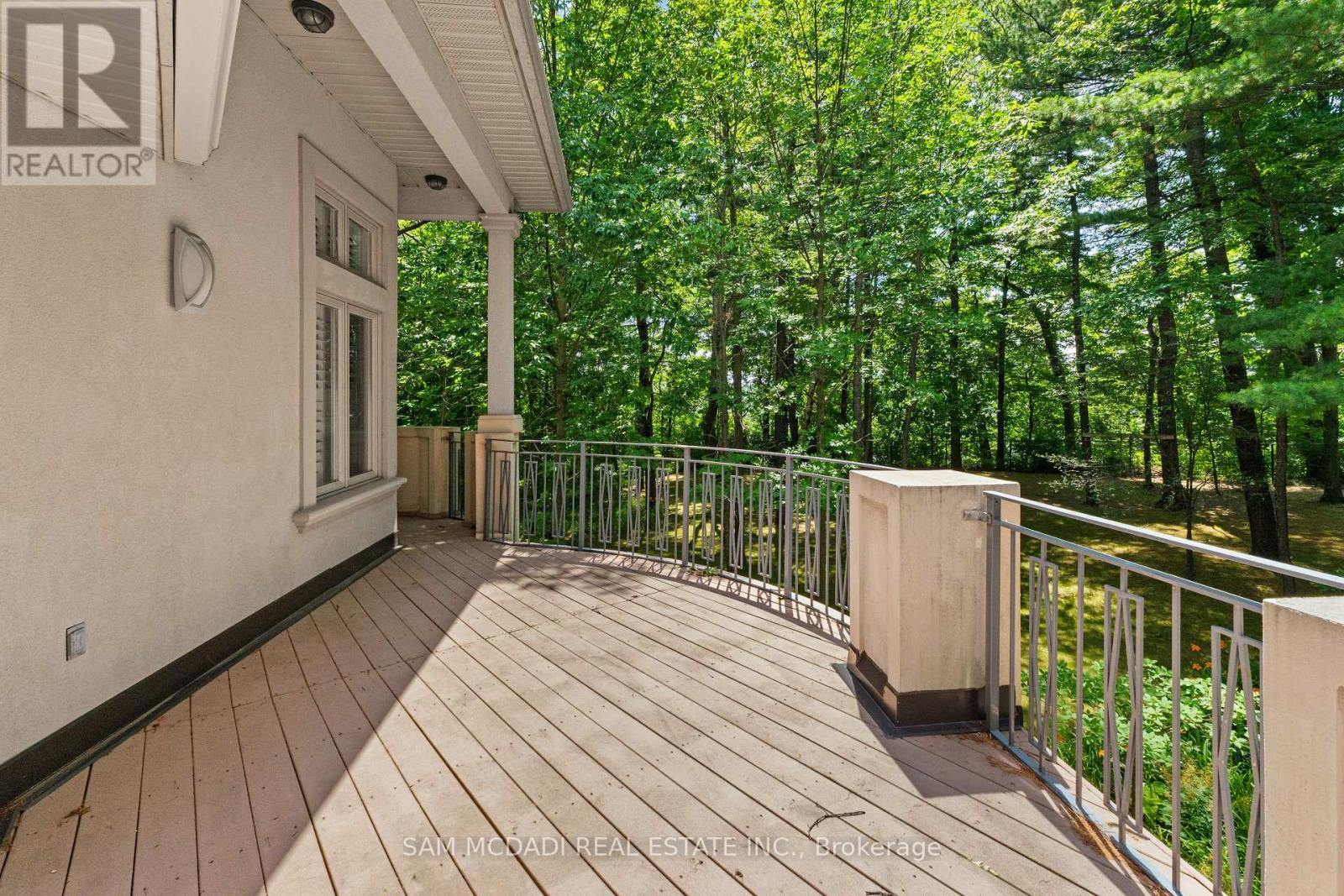 2014 Heartwood Court, Mississauga, Ontario  L5C 4P7 - Photo 32 - W13553166