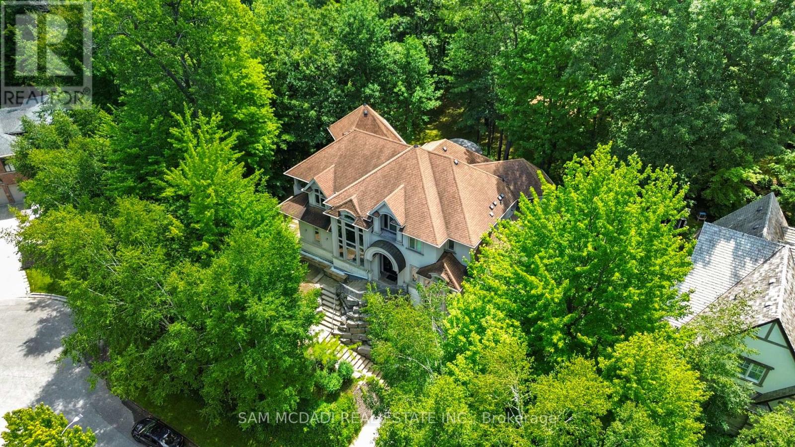 2014 Heartwood Court, Mississauga, Ontario  L5C 4P7 - Photo 46 - W13553166