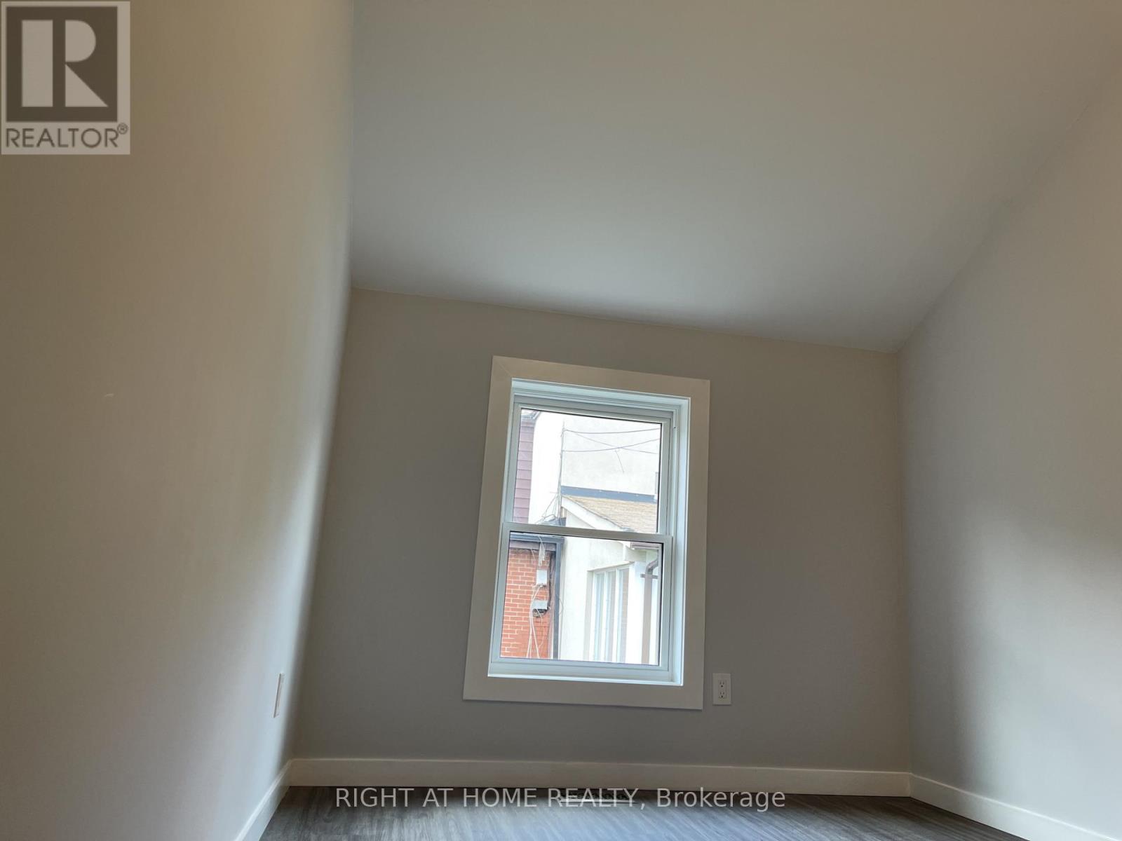 Laneway Suite - 980 Ossington Avenue, Toronto, Ontario  M6G 3V7 - Photo 16 - W13553178