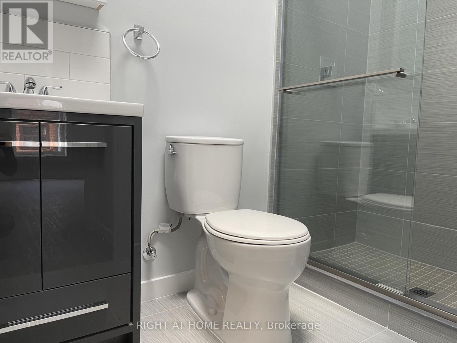 Laneway Suite - 980 Ossington Avenue, Toronto, Ontario  M6G 3V7 - Photo 18 - W13553178