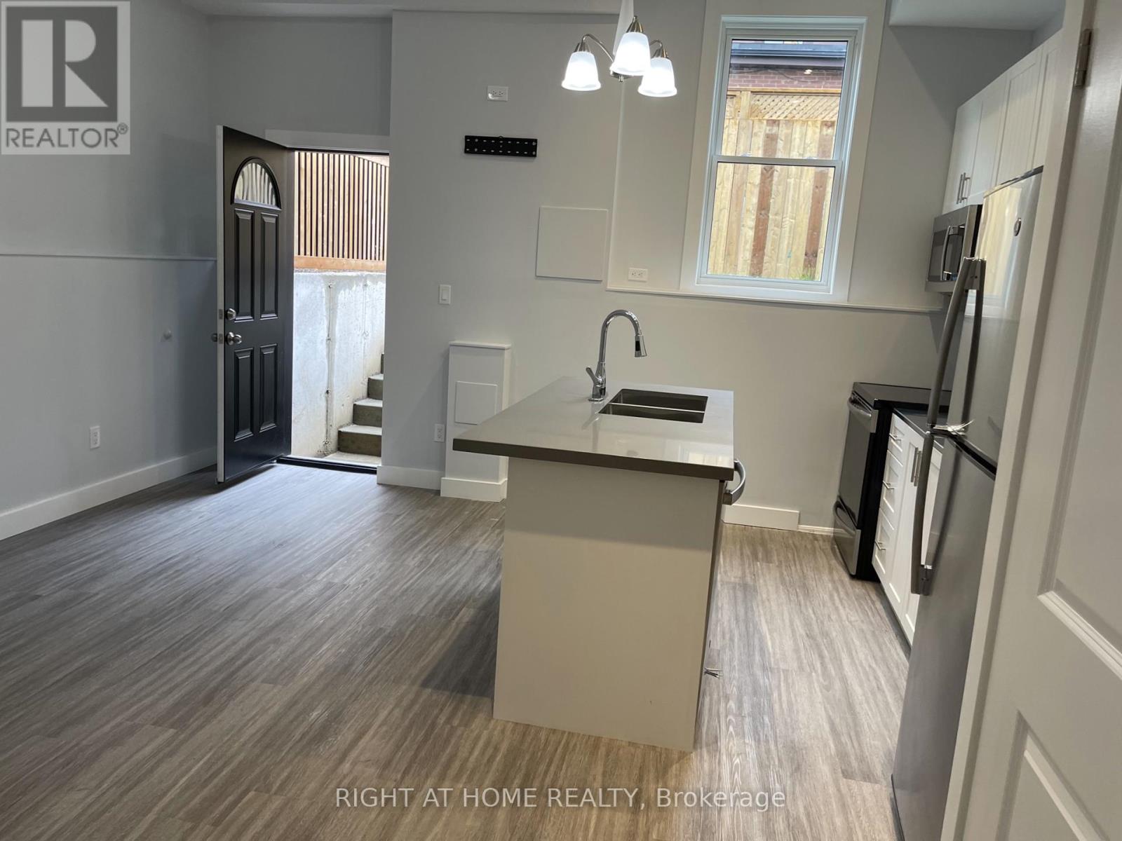 Laneway Suite - 980 Ossington Avenue, Toronto, Ontario  M6G 3V7 - Photo 9 - W13553178