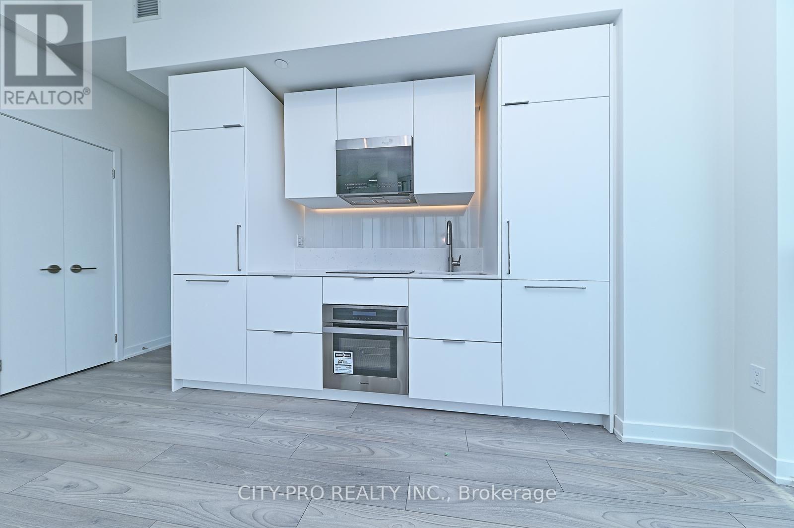 3111 - 1 Fairview Rd E Road E, Mississauga, Ontario  L5A 0B4 - Photo 10 - W13553226