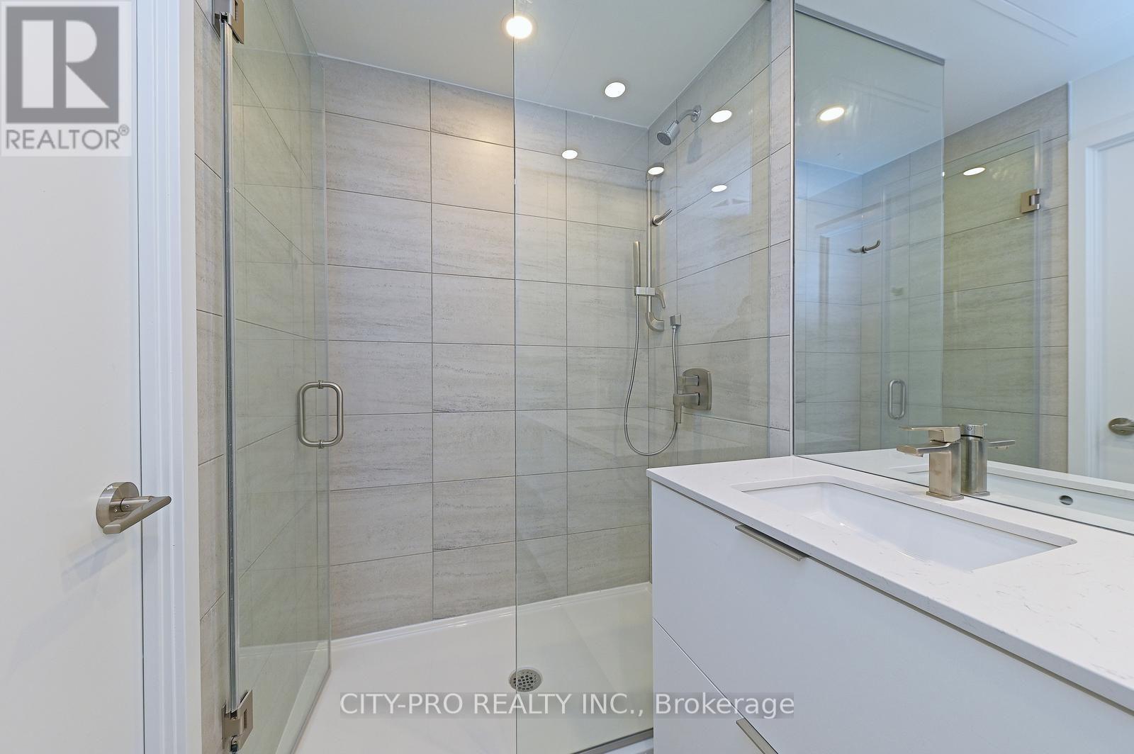 3111 - 1 Fairview Rd E Road E, Mississauga, Ontario  L5A 0B4 - Photo 20 - W13553226