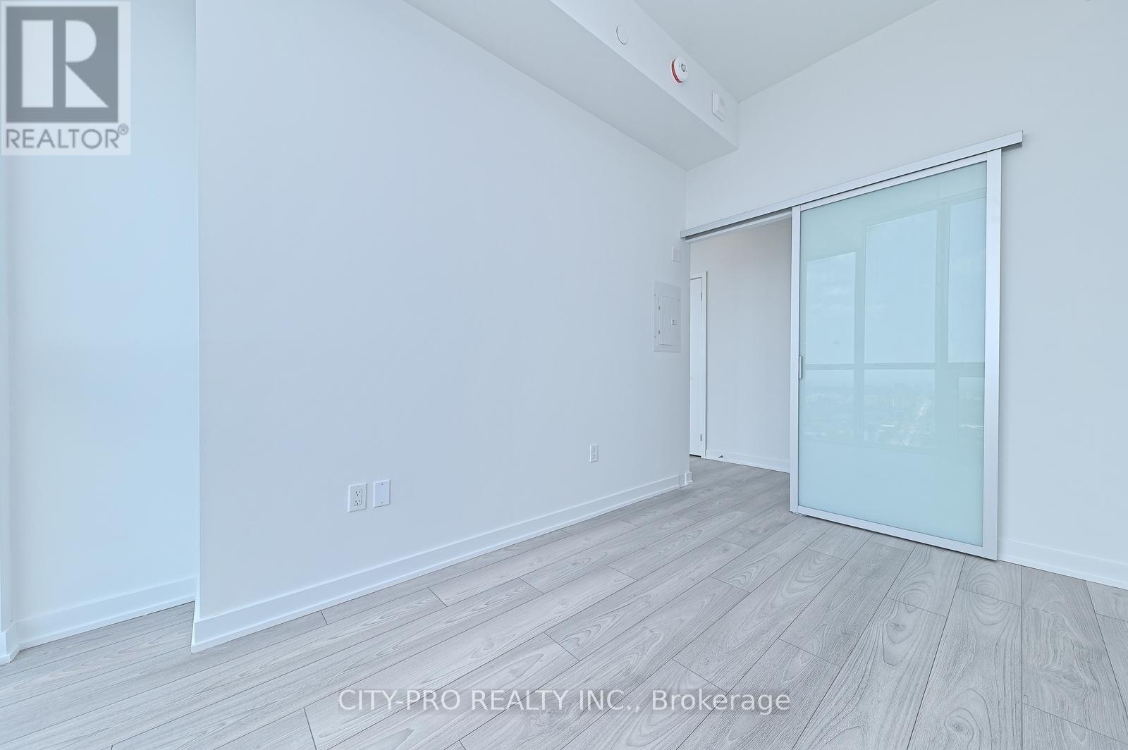 3111 - 1 Fairview Rd E Road E, Mississauga, Ontario  L5A 0B4 - Photo 7 - W13553226