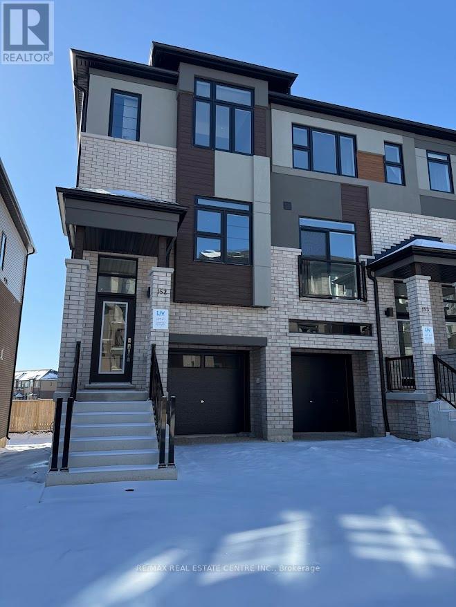 152 - 660 COLBORNE STREET W, Brantford, Ontario