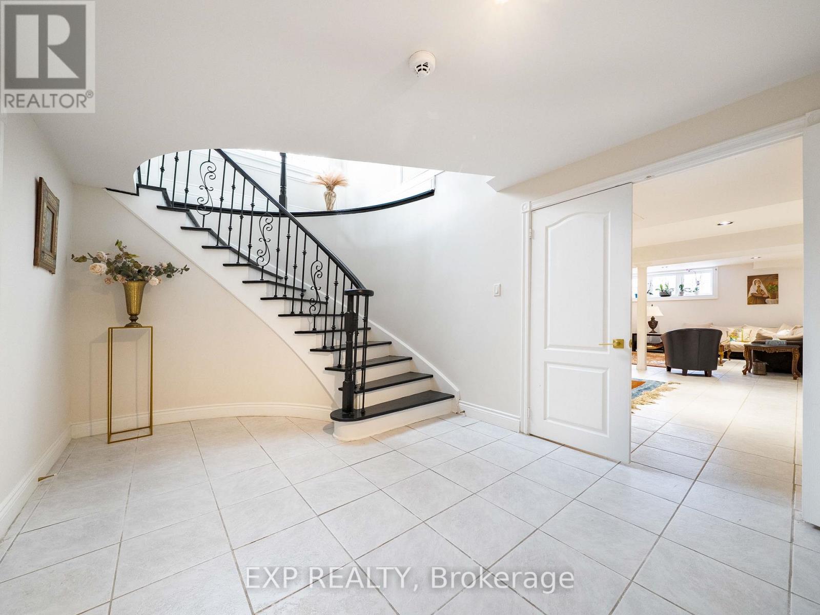46 Boake Trail, Richmond Hill, Ontario  L4B 2X7 - Photo 42 - N12817036