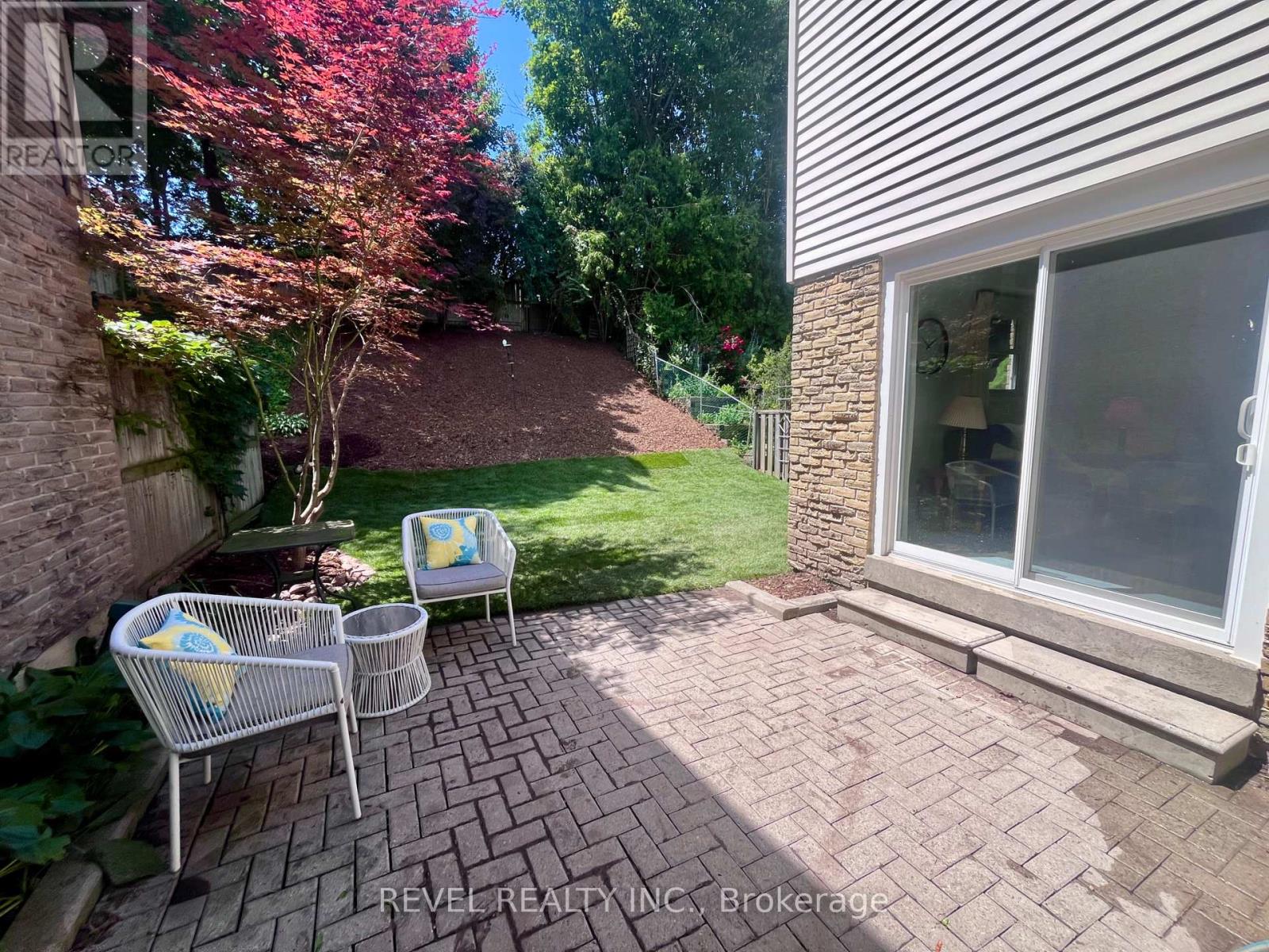 26 Parkland Court, Aurora, Ontario  L4G 3M6 - Photo 3 - N13539586