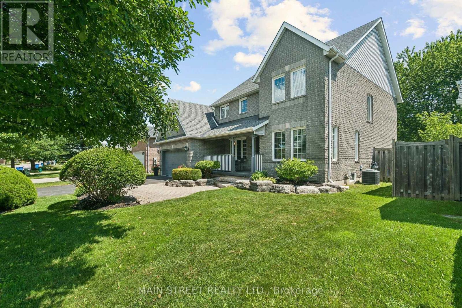 33 Highcastle Avenue, Georgina, Ontario  L4P 4B4 - Photo 2 - N13551380