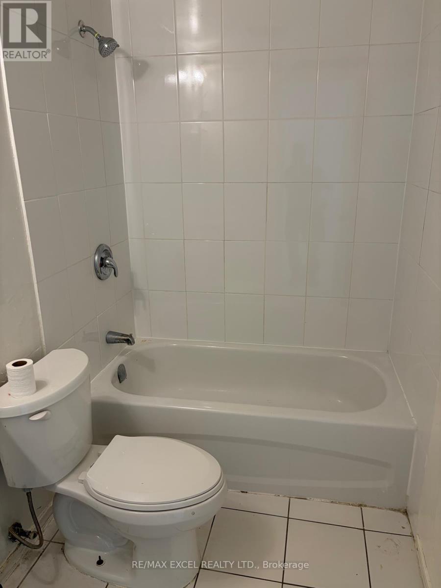 2 - 2863 Dundas Street W, Toronto, Ontario  M6P 1Y9 - Photo 12 - W13551612