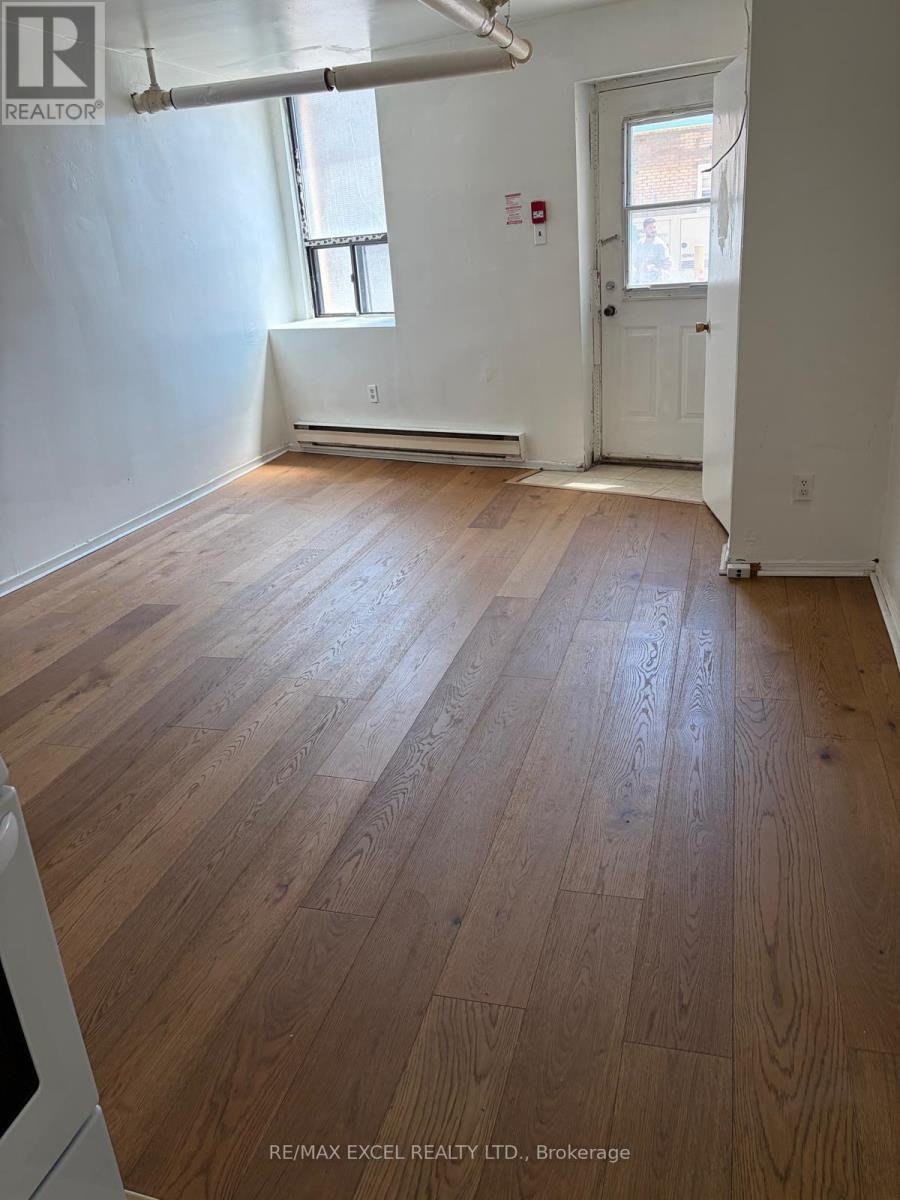 2 - 2863 Dundas Street W, Toronto, Ontario  M6P 1Y9 - Photo 8 - W13551612