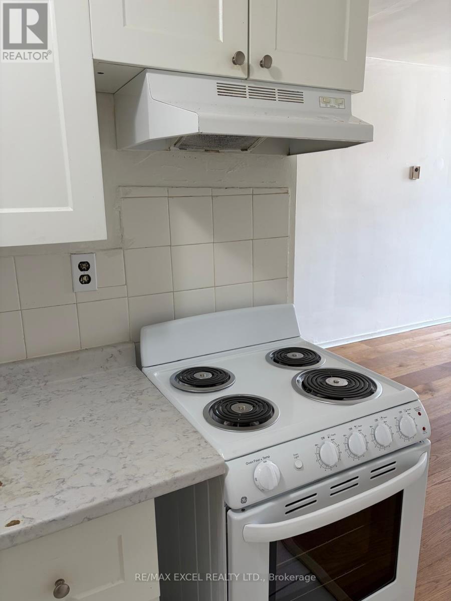 2 - 2863 Dundas Street W, Toronto, Ontario  M6P 1Y9 - Photo 10 - W13551612