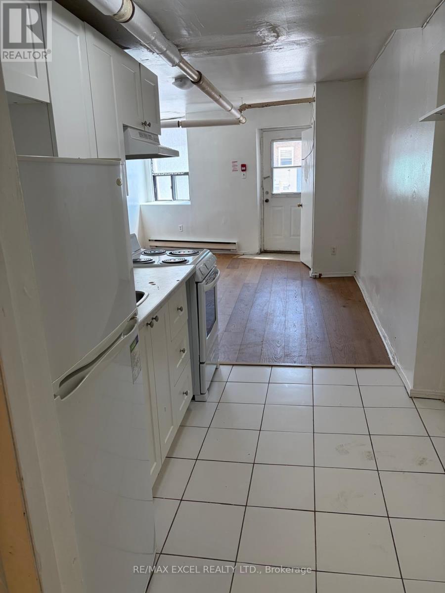 2 - 2863 Dundas Street W, Toronto, Ontario  M6P 1Y9 - Photo 9 - W13551612