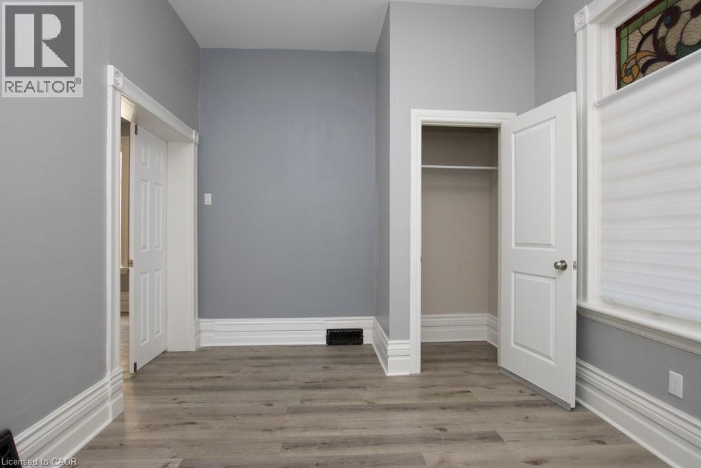 19 KITCHENER Avenue Unit# 1 - Photo 16