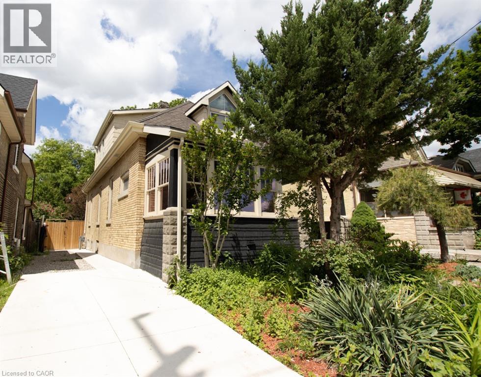 19 KITCHENER Avenue Unit# 1 - Photo 2