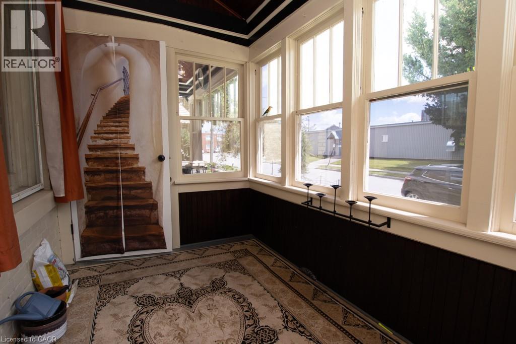 19 KITCHENER Avenue Unit# 1 - Photo 8