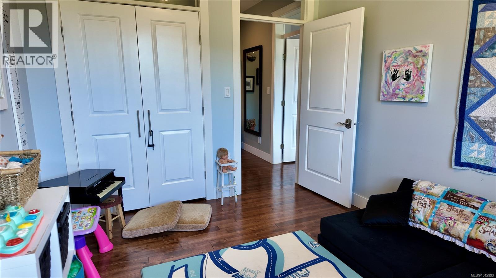 Listing image 54