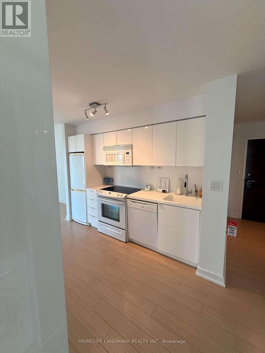 1039 - 15 Iceboat Terrace, Toronto, Ontario  M5V 4A5 - Photo 10 - C13553240