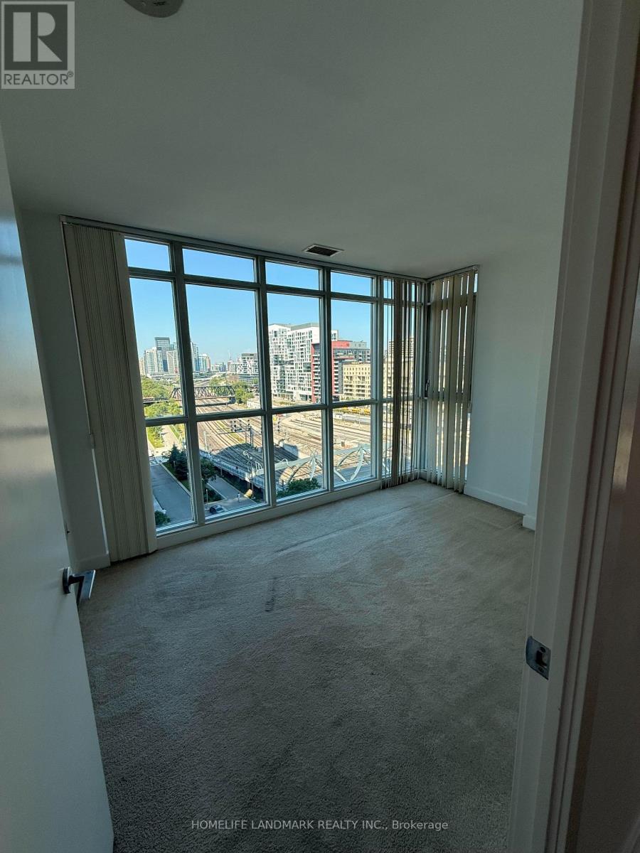 1039 - 15 Iceboat Terrace, Toronto, Ontario  M5V 4A5 - Photo 11 - C13553240