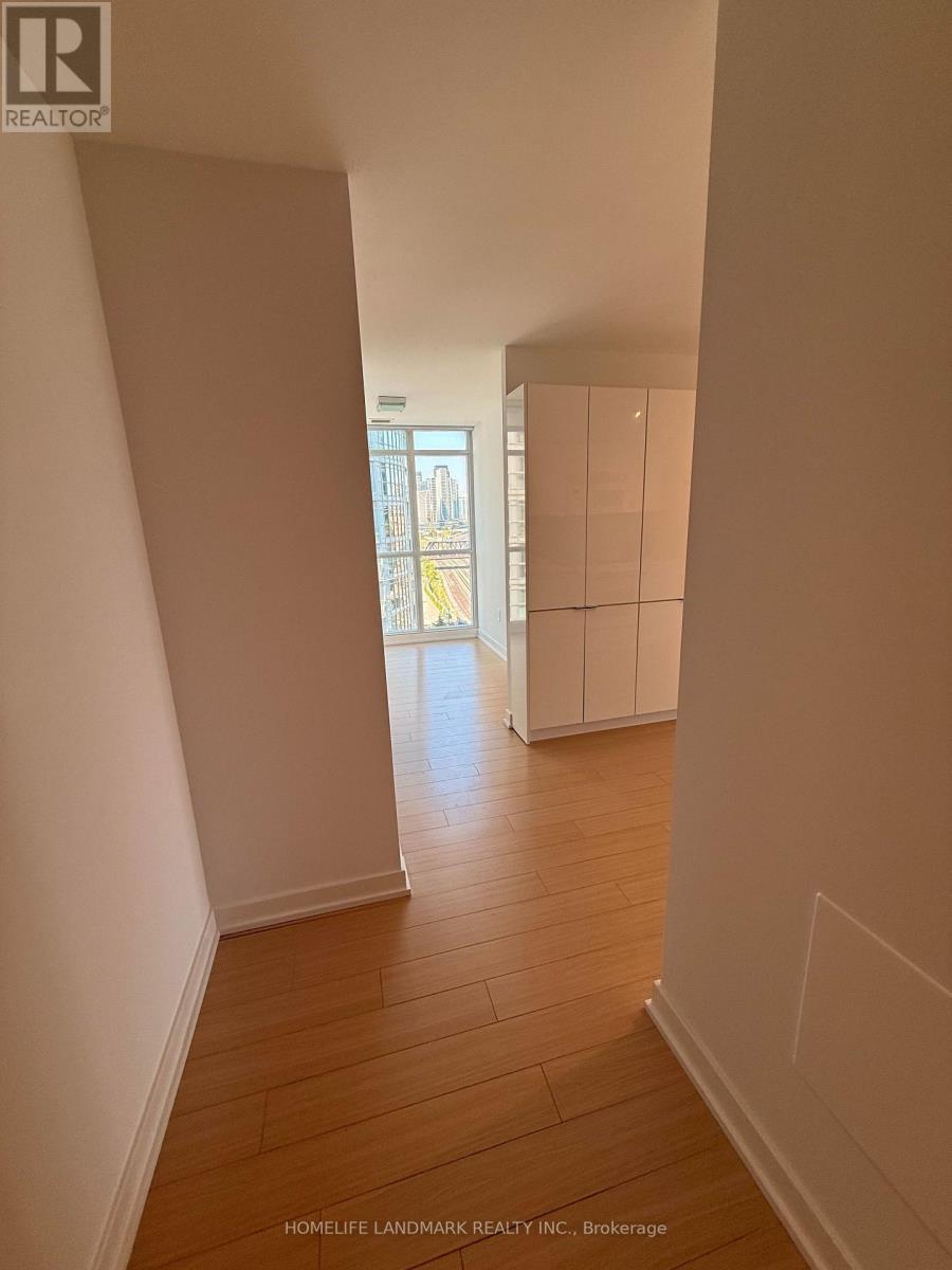 1039 - 15 Iceboat Terrace, Toronto, Ontario  M5V 4A5 - Photo 5 - C13553240