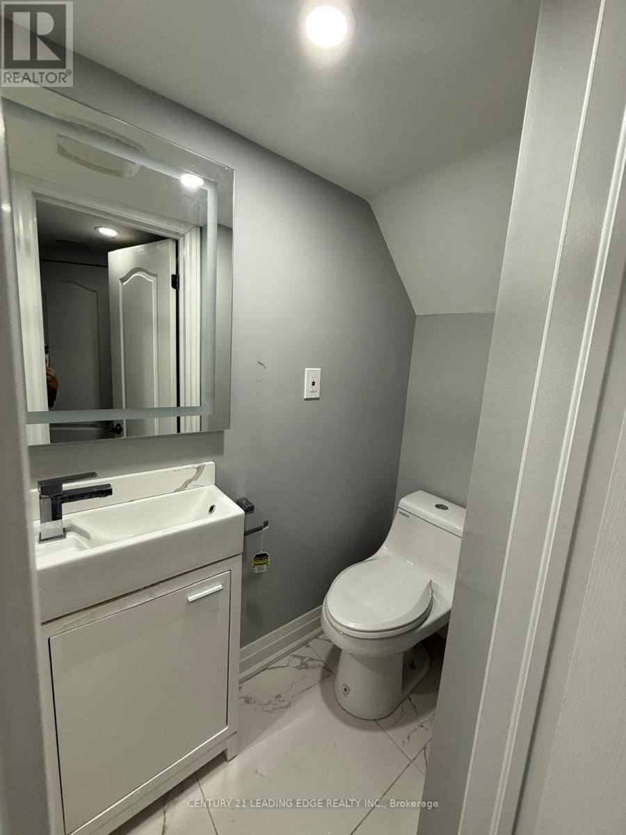54 Moneypenny Place, Vaughan, Ontario  L4J 0L1 - Photo 3 - N13553238